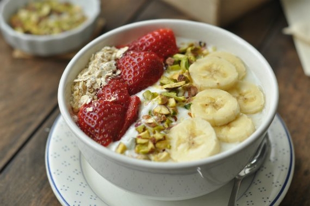 Epres smoothie bowl –  a szupertrendi reggeli